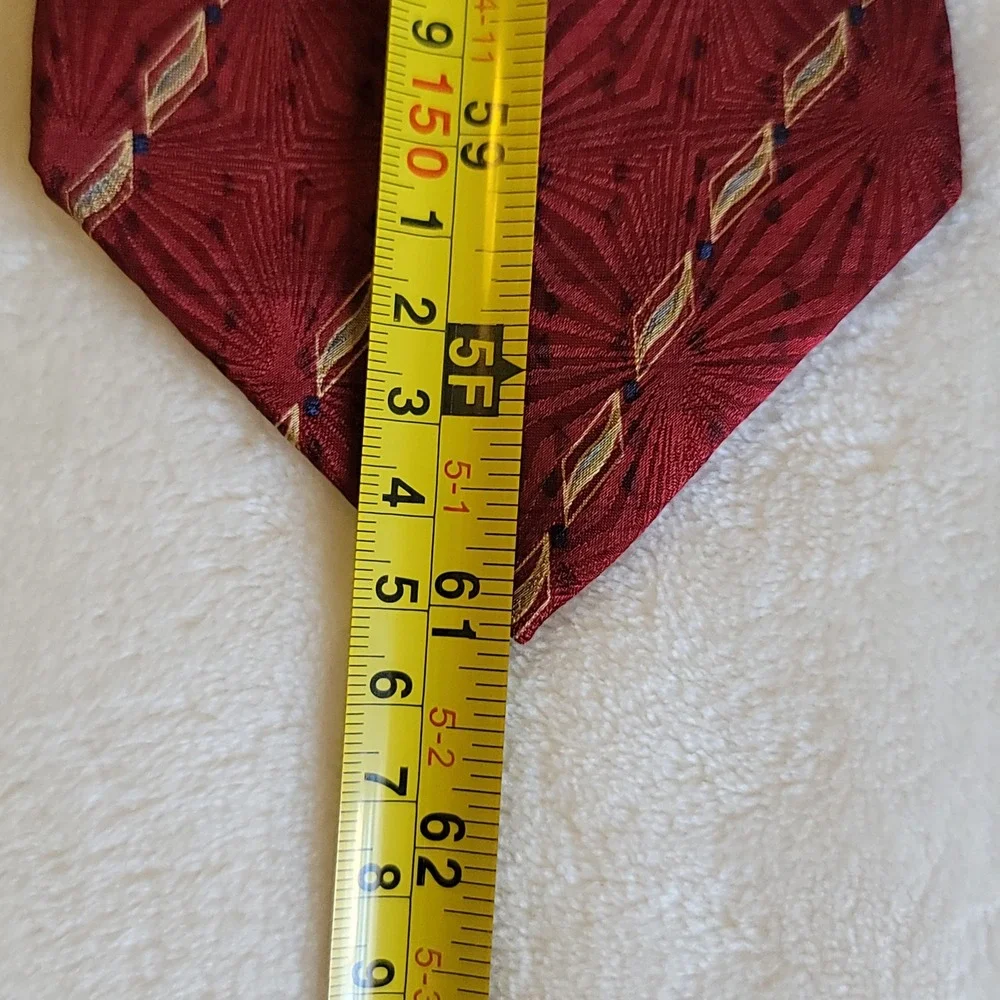 Bill Blass Necktie Mens OS Burgundy Geometric‎ Sunburst Silk Black Label Tie